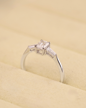 Nhẫn kim tự nhiên tỏa sáng muôn đời N019