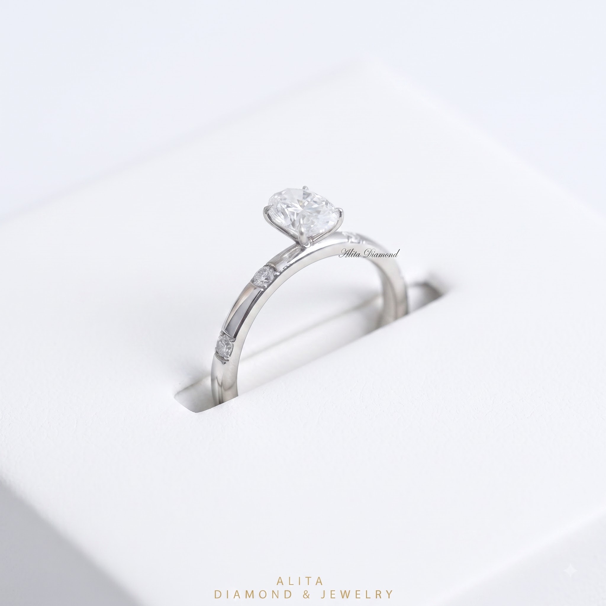 Nhẫn kim cương Lab Grown tỏa sáng muôn đời NN019