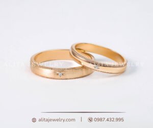 Cặp nhẫn cưới kim cương vàng 18K CNC23