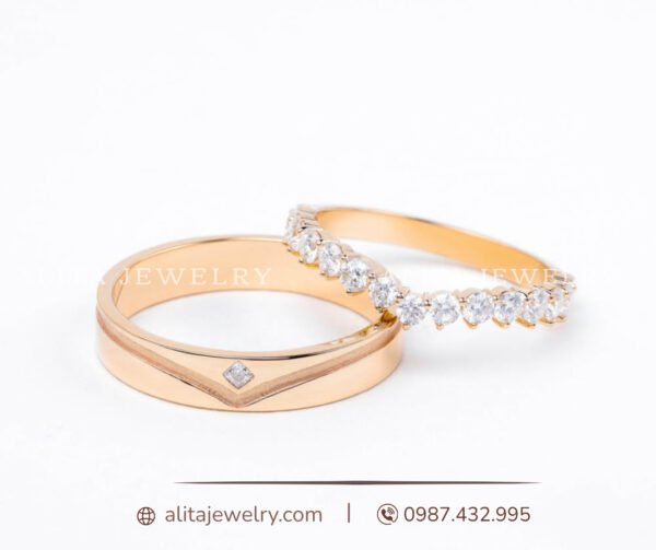 Cặp nhẫn cưới đính kim vàng 18K CNC024