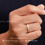 Cặp nhẫn cưới kim cương vàng 18K CNC26