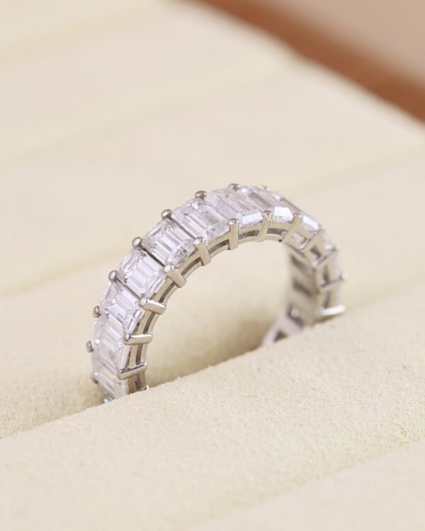 Nhẫn nữ viên chữ nhật Baguette Eternity NN022