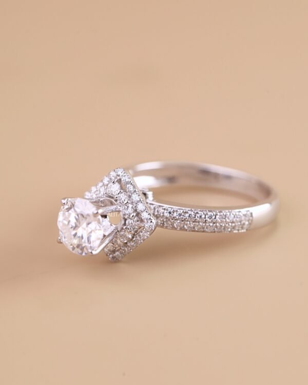 Nhẫn nữ kim cương Imperial Bloom Halo 14K NN019