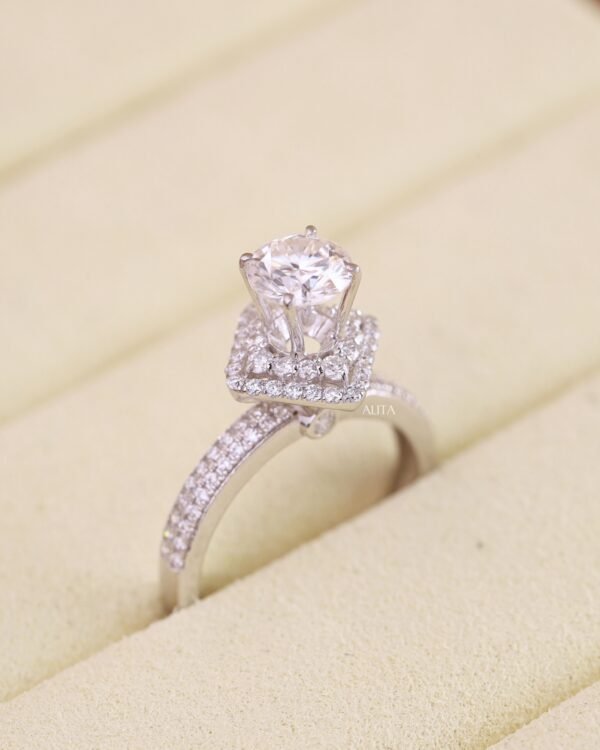 Nhẫn nữ kim cương Imperial Bloom Halo 14K NN019