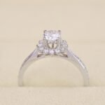 Nhẫn kim cương chủ tròn pavé nhỏ NN026