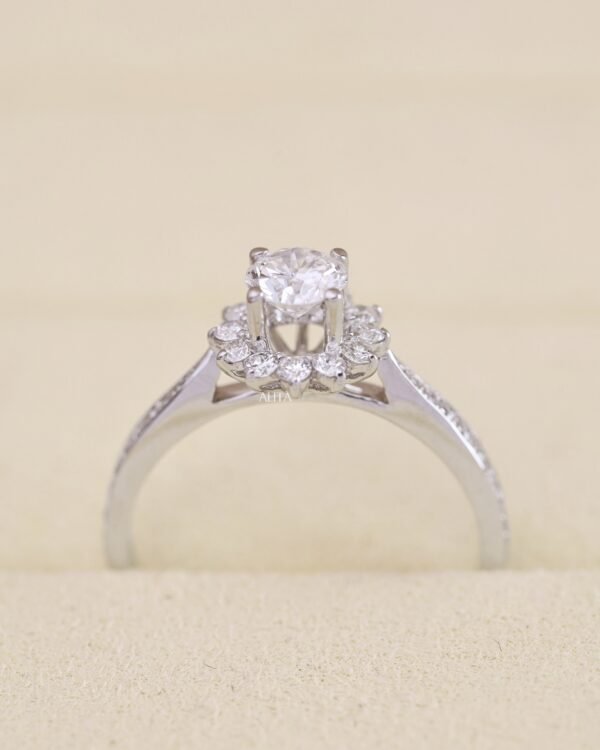 Nhẫn kim cương chủ tròn pavé nhỏ NN026