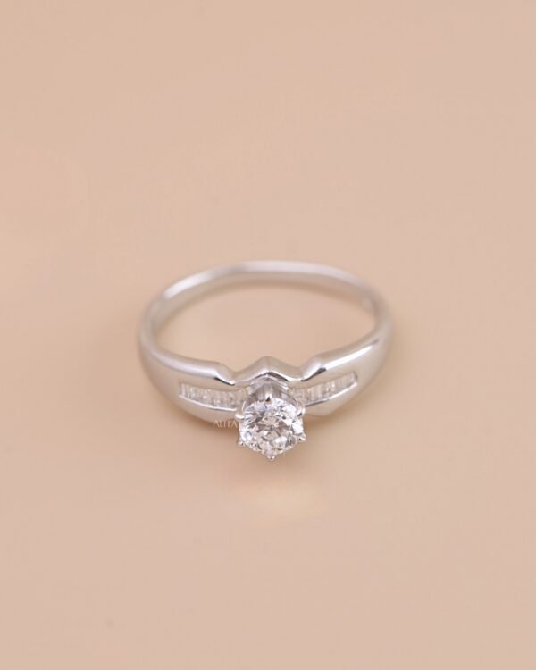 Nhẫn đính hôn kim cương âm 6 chấu NN029