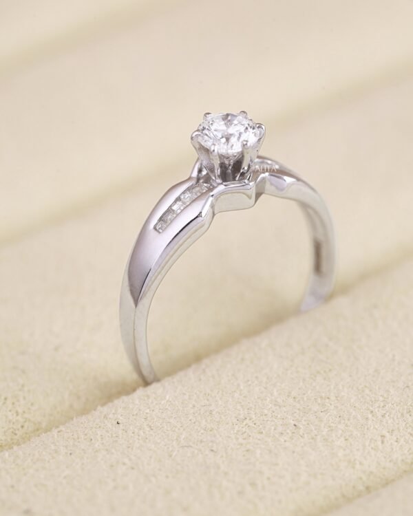 Nhẫn đính hôn kim cương âm 6 chấu NN029