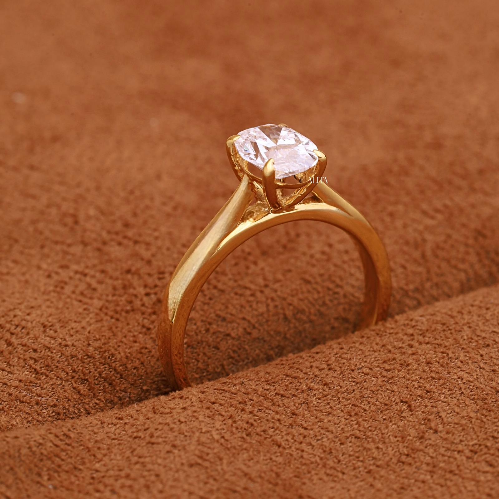 Nhẫn đính hôn kim cương Alita Aurora Gold NN059