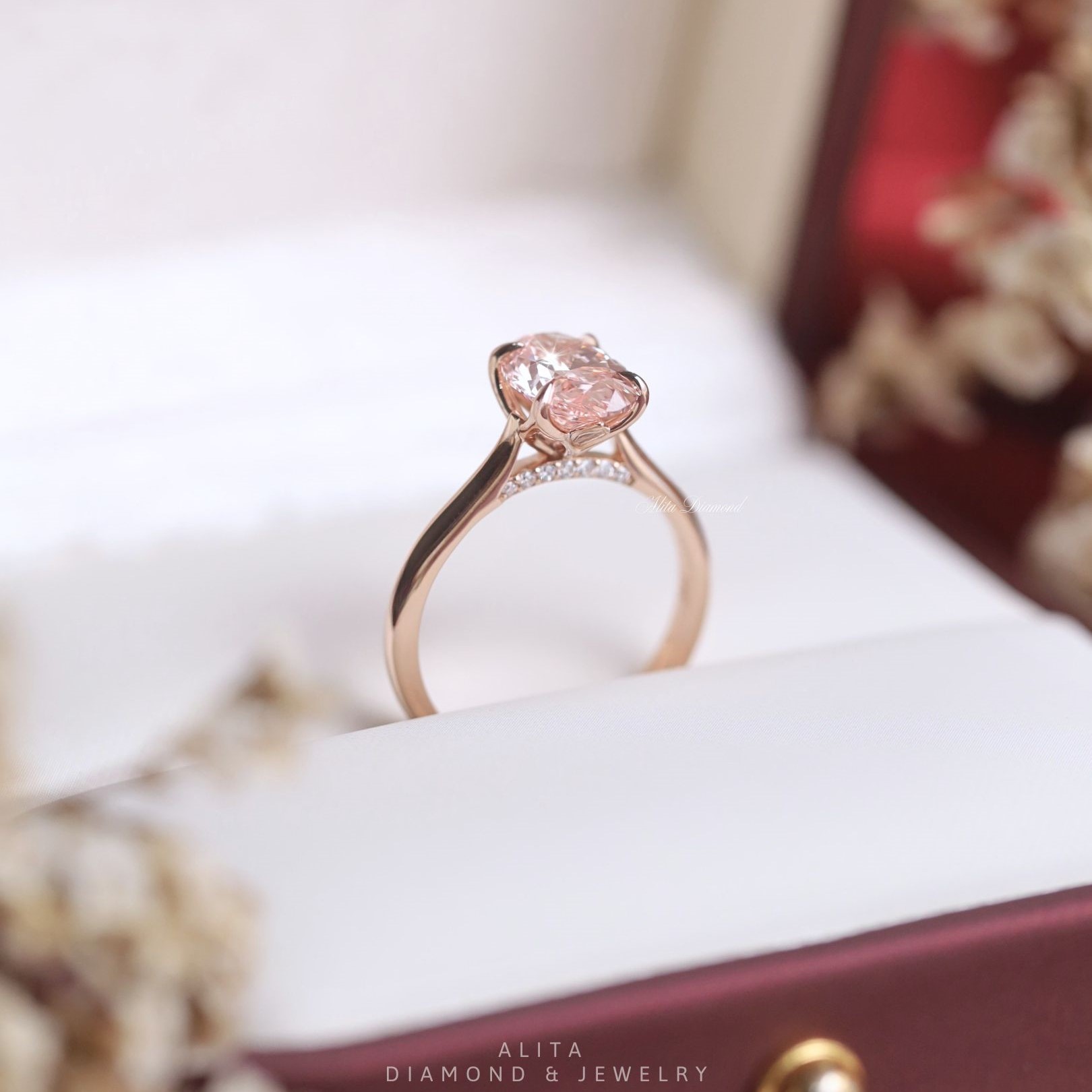 Nhẫn kim cương hồng Oval 1.5 Carat NN045
