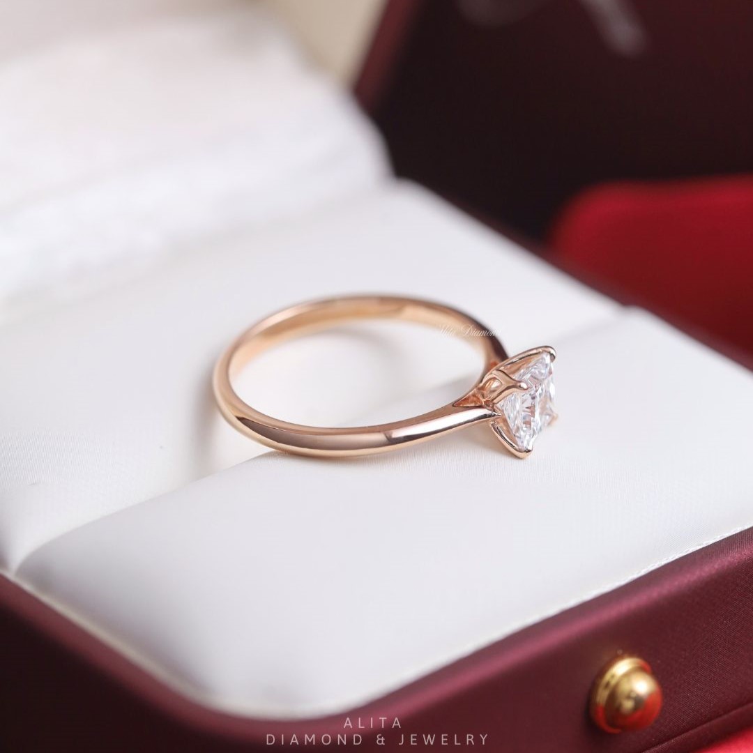 Nhẫn kim cương tự nhiên vàng hồng Luxe Blossom NN039