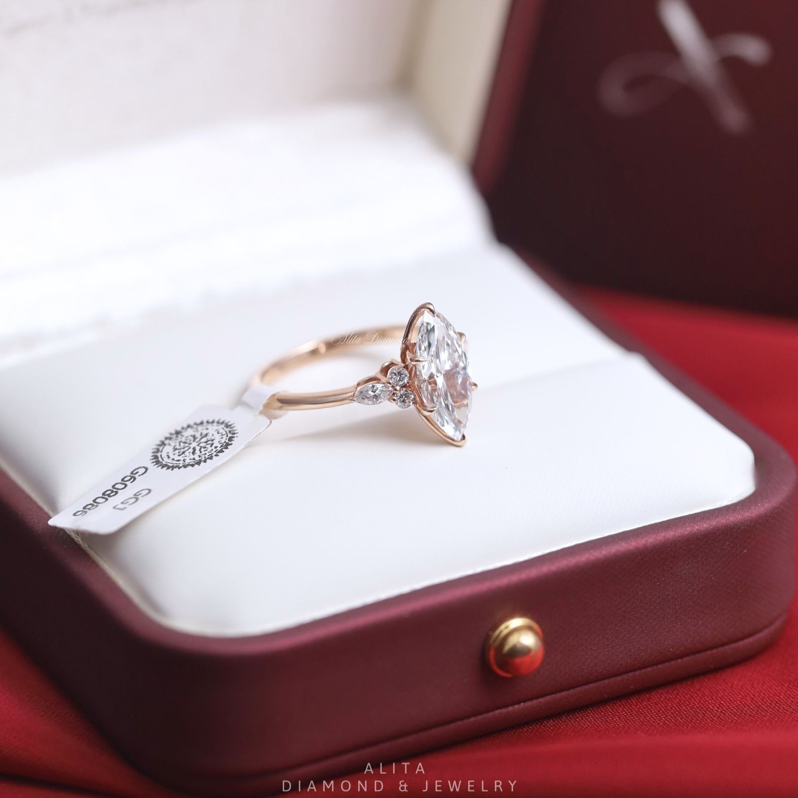 Nhẫn cầu hôn kim cương lab grown Marquise Promise