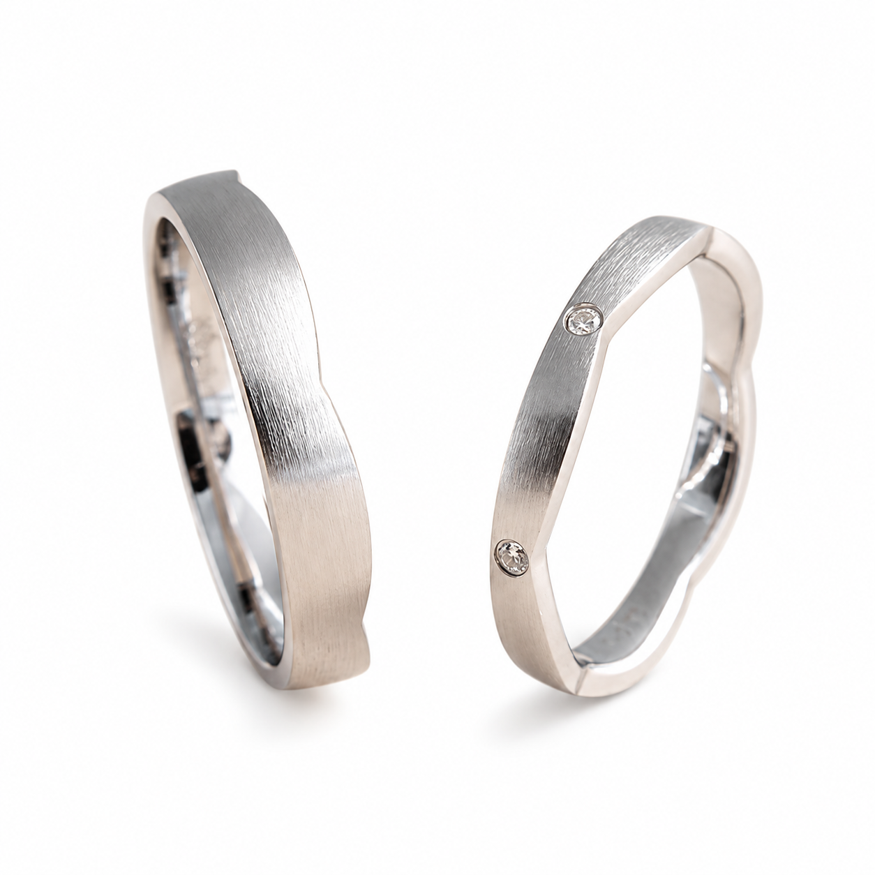 Nhẫn Cưới Vàng Trắng 14K Minimal Love CNC009