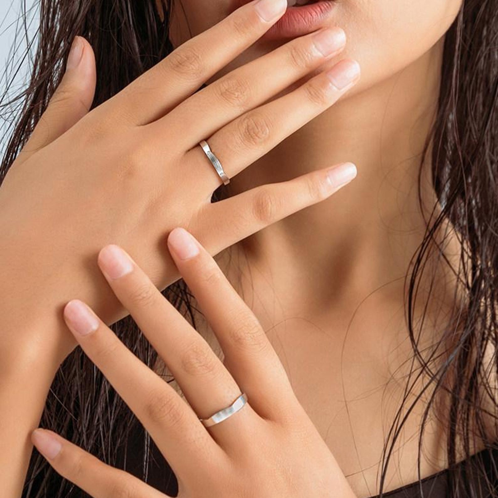 Nhẫn Cưới Vàng Trắng 14K Minimal Love CNC009